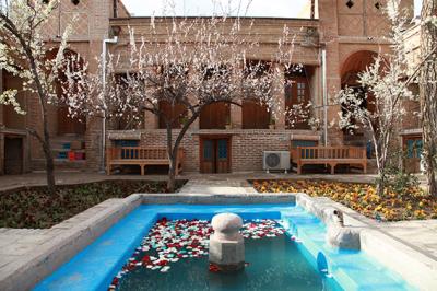 خانه سنتی بهروزی