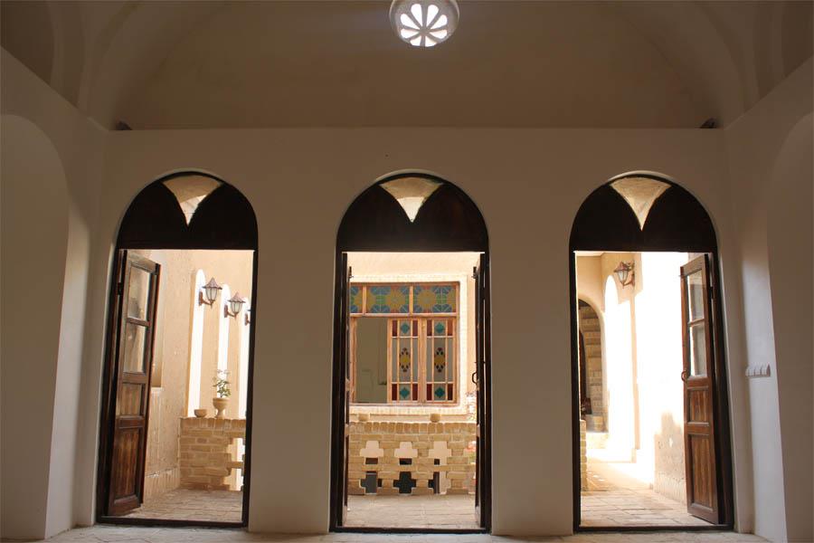 اقامتگاه خانه سمنانی ها-03eoMNI9y7