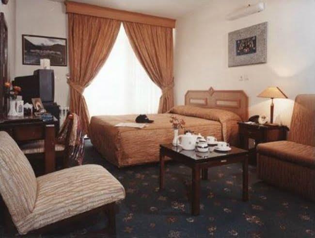 هتل جهانگردی اردكان-0ofwjzpVQj