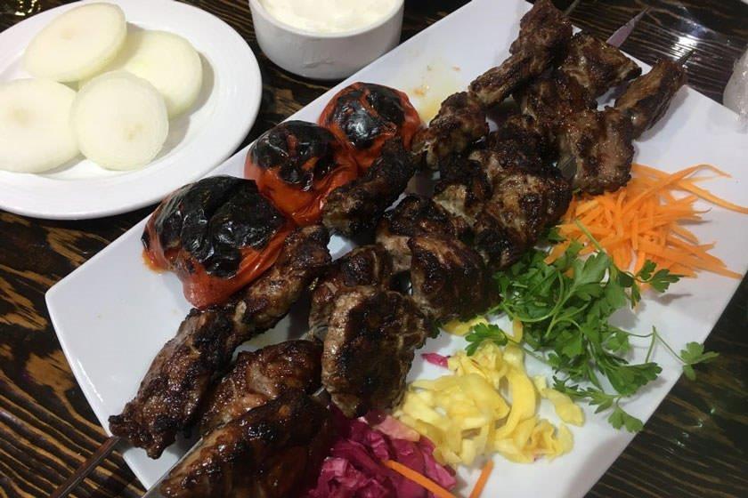 رستوران حاج حسین رشت-0qKBgBqBdL