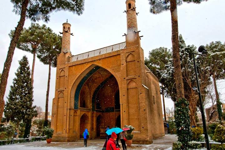 جاهای دیدنی اصفهان: ۳۵ مكان دیدنی حیرت آور-0qud6DlPdA