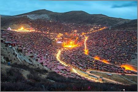 تصاویری از بزرگترین مدرسه بودایی در جهان-0wHMq7Qg0q