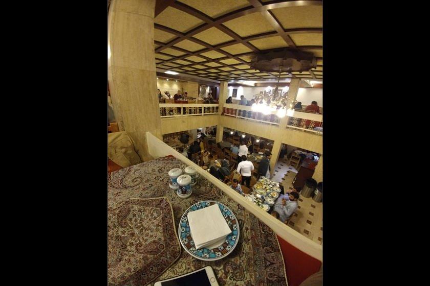 رستوران شرزه شیراز-15KdXPbsyA