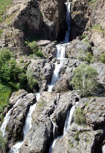 آبشار میج-1IVZvkeDgT
