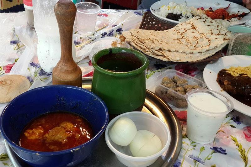 رستوران آبی سیاه بیشه-1RgMKvWkTE