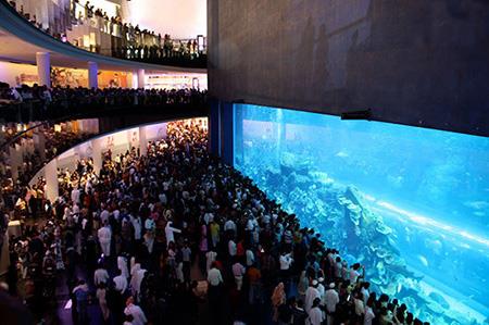بزرگترین آكواریومهای جهان-1ua93HihAg