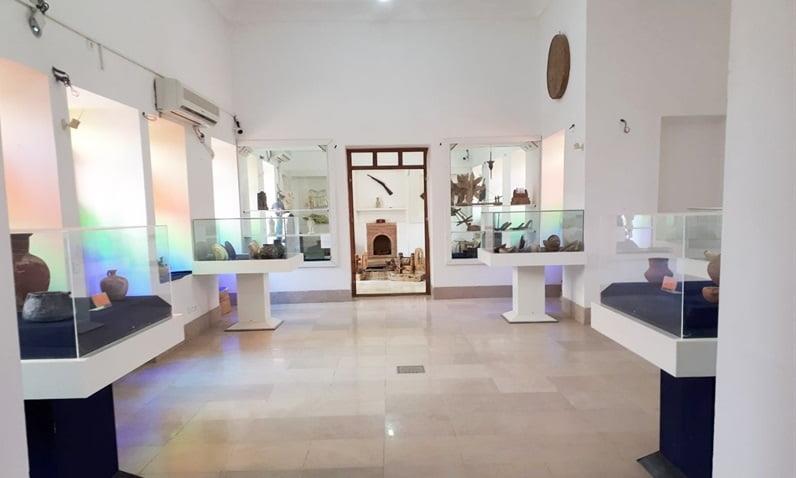 موزه تاریخ شهر دامغان-2RS4Px1RWh
