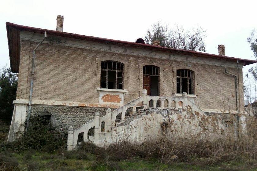 ساختمان گمرك بندر گز-2bQz1fWVcA