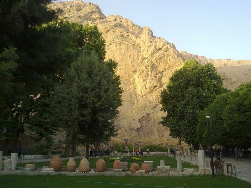 درخت رحمت كرمانشاه-2jYeUncxed
