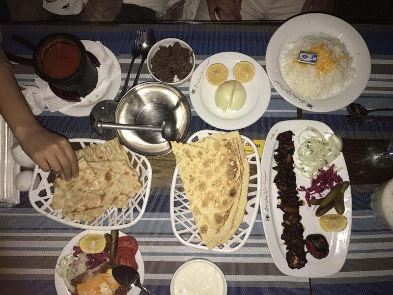 سفره خانه شبهای سرو تهران-2xahvldtxd