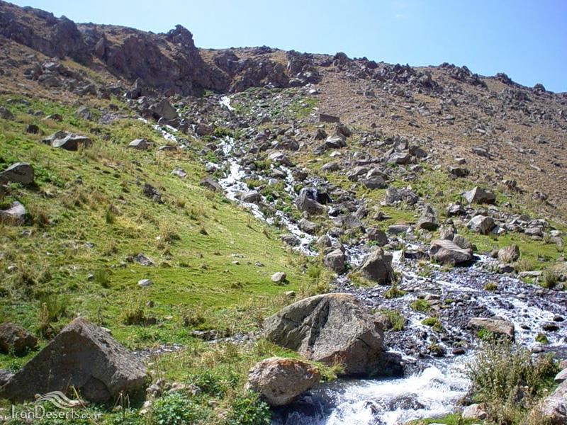 آبشار گور گور آلوارس-39zLaA8ROz