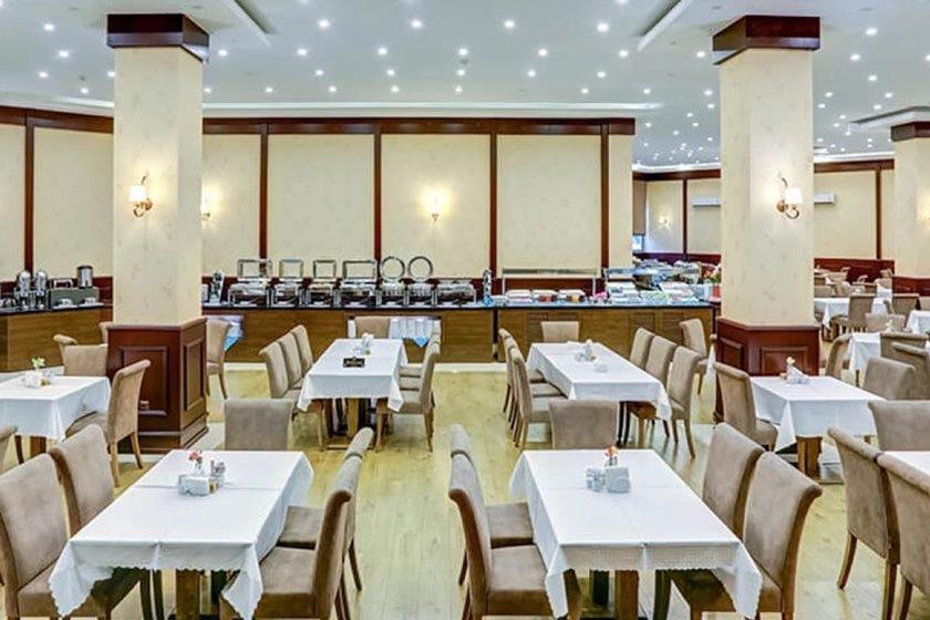 رستوران فود كلاب هتل شایگان كیش-3A9eHoAkAL