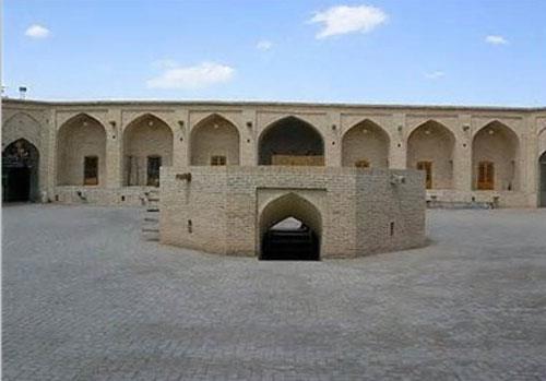 كاروانسرای شاه عباسی تویسركان-3POcybuUNM