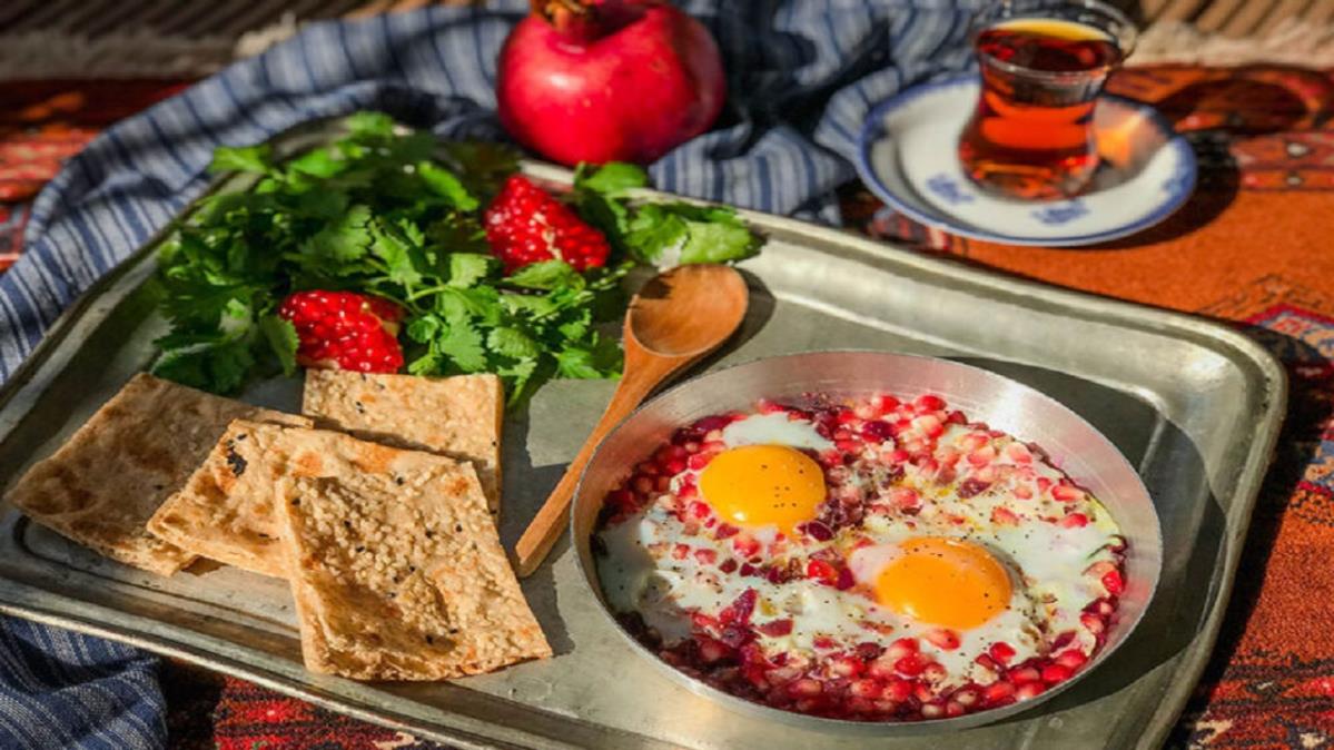 طرز تهیه ۱۰ املت خوشمزه ایرانی-3XvnMqJr3K