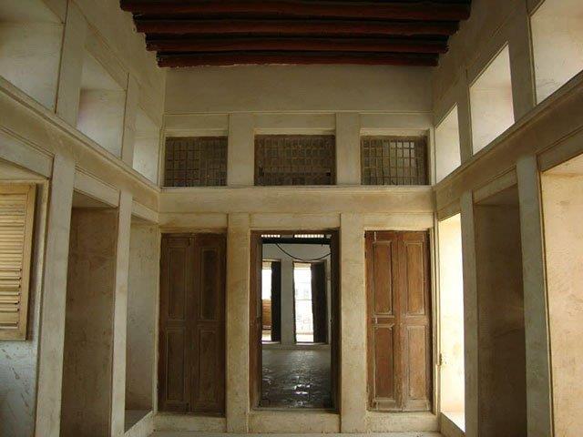 عمارت روغنی بوشهر-3bHBIfUino
