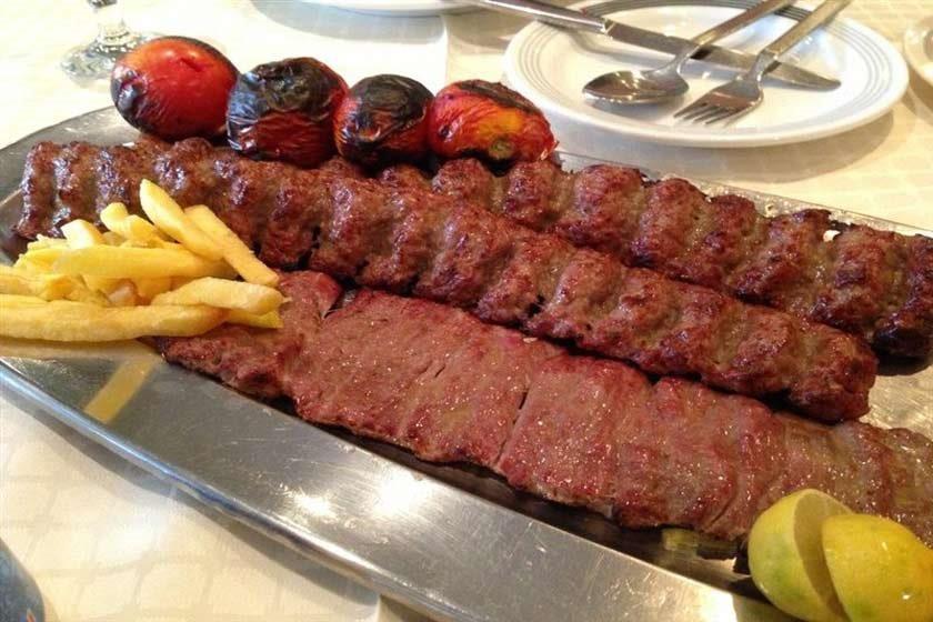 رستوران غذای بیرون بر البرز شیراز-4JrIcQDfDA