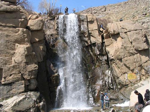 آبشار گنجنامه-4idlQ9oZxl