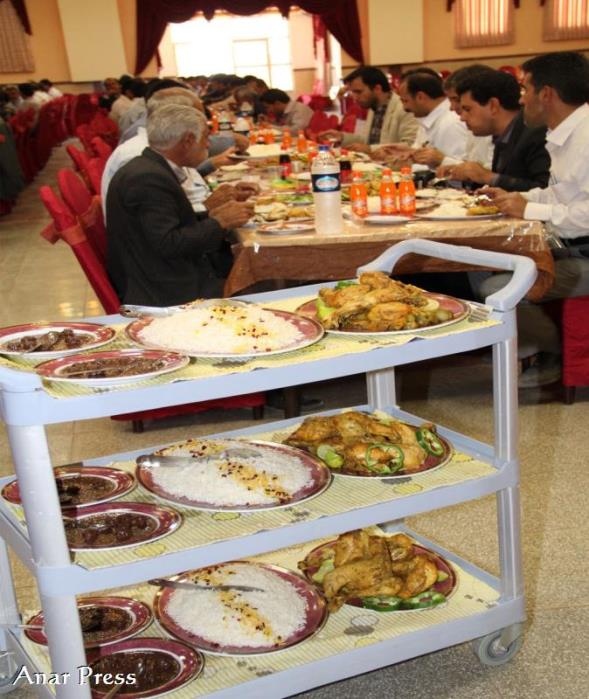 رستوران و آشپزخانه فرهنگیان انار یزد-4zhgANe8Ss