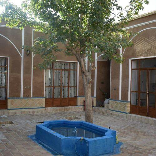 اقامتگاه بومگردی حافظ ورزنه-6mY07LhjN0