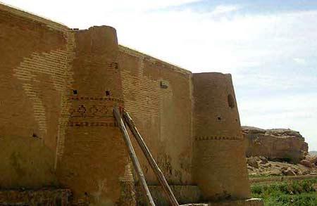 كاروانسرای ایزدخواست آباده-6mwf2BBEQH