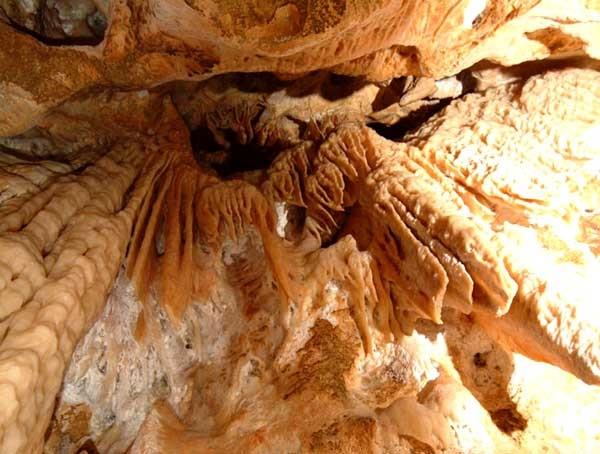 غار چال‌نخجیر-6yhu1MM1Gg