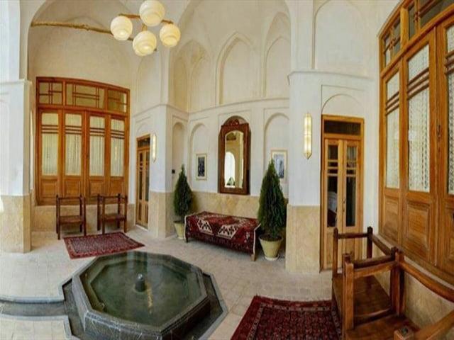 اقامتگاه بوم گردی سرای درب باغ كاشان-70SncMEFa1