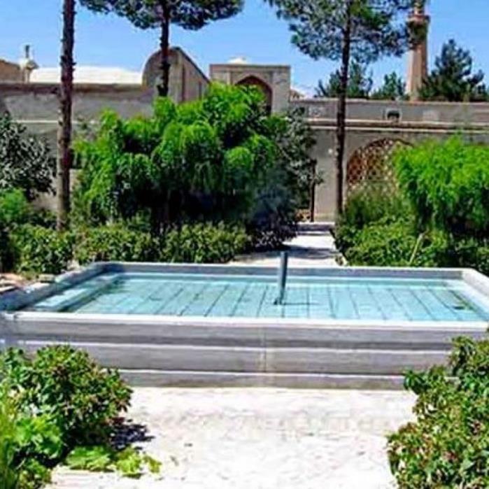 خانه تاریخی پیرنیا-7yFNgSuBeW
