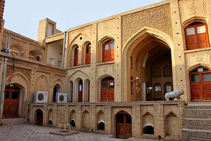 خانه تاریخی تیزنو-85QCVrH9b3