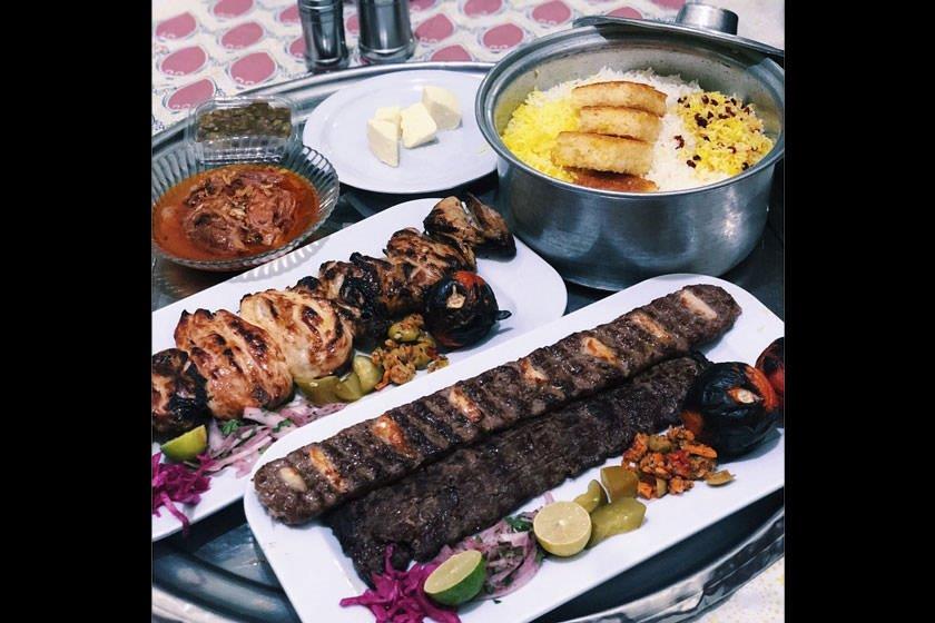 سفره خانه و رستوران سنتی زرتشت زنجان-87T9HR4zBI