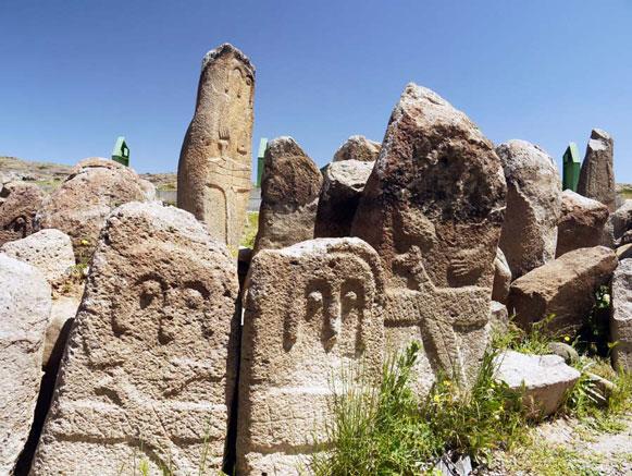 محوطه باستانی شهر یئری-8HSIhyFEsc