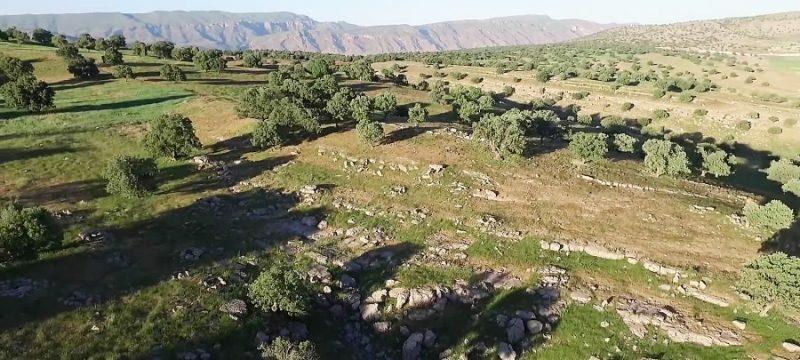 قبرستان آهنگران كارزان استان ایلام, لومار-8LLwHiuTRg