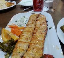 رستوران بزرگ خادم قم-8T7sKLbqPg