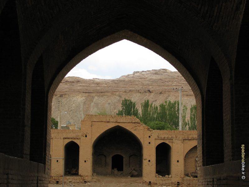روستای سه-8i5tR5yThx