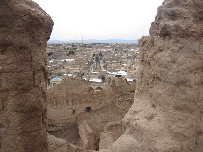 جاهای دیدنی نایین در بهار-8wfPxxTGXk