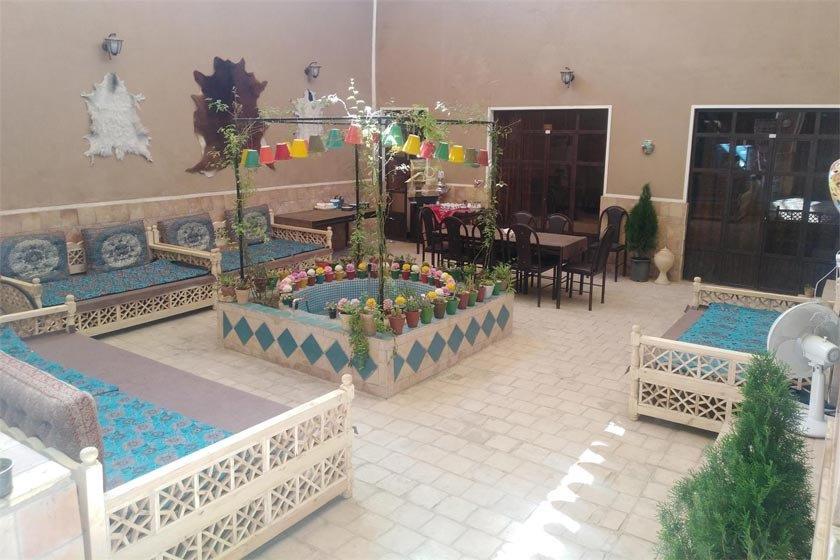 اقامتگاه بوم گردی خانه صفا یزد-8zV1z11kMW