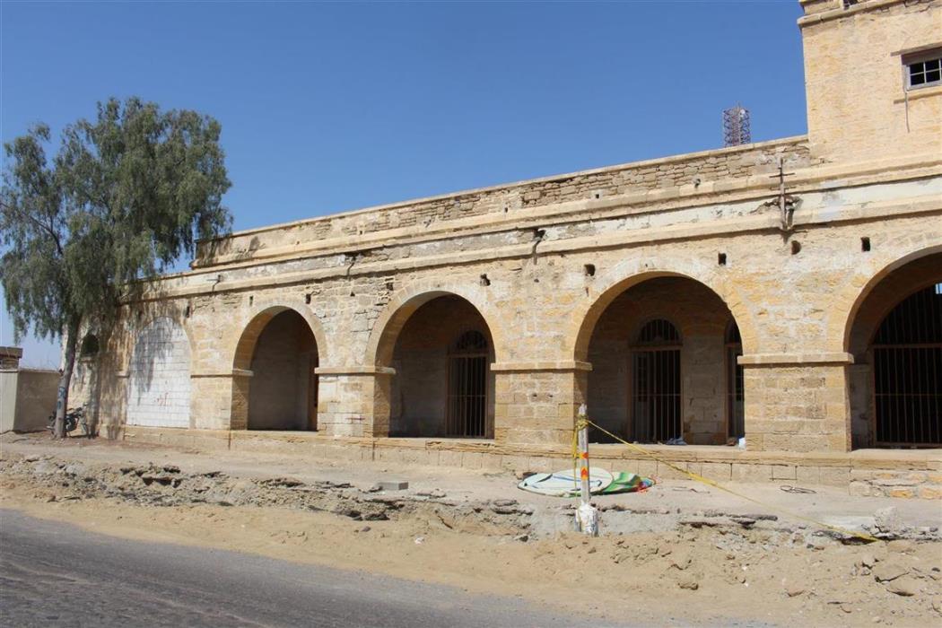 ساختمان پست و تلگرافخانه انگلیسی ها-9hZeWhkMHh
