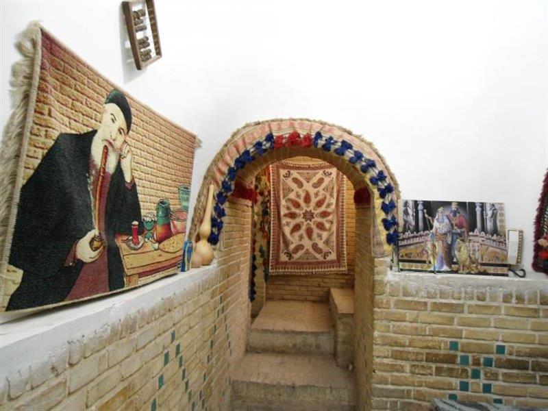 سفره خانه یان یان خرمدره-9mtIfdPYAU