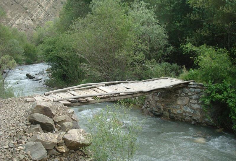 آبشار اغشت-Ajb7bfpiPg