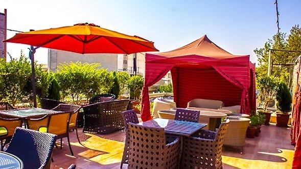 كافه رستوران اردیبهشت-BN98EK8jDt