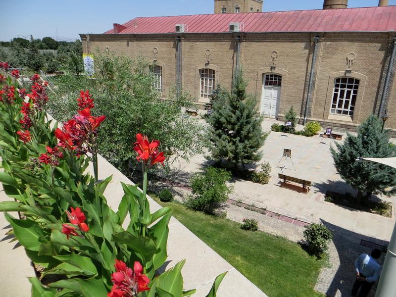 كارخانه چرم سازی خسروی تبریز-BNhXjHP9Xf