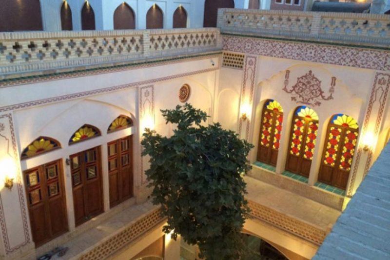 خانه تاریخی عادل كاشان-BP2RkEI8AP