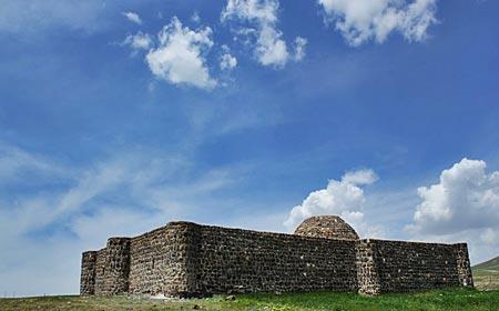 كاروانسرای شاه عباسی نیر-Bq6NJjIYQM