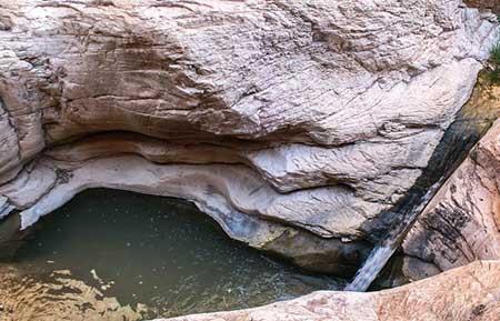 آبشار زیبای حمید در بجنورد-C1G0RN27HZ