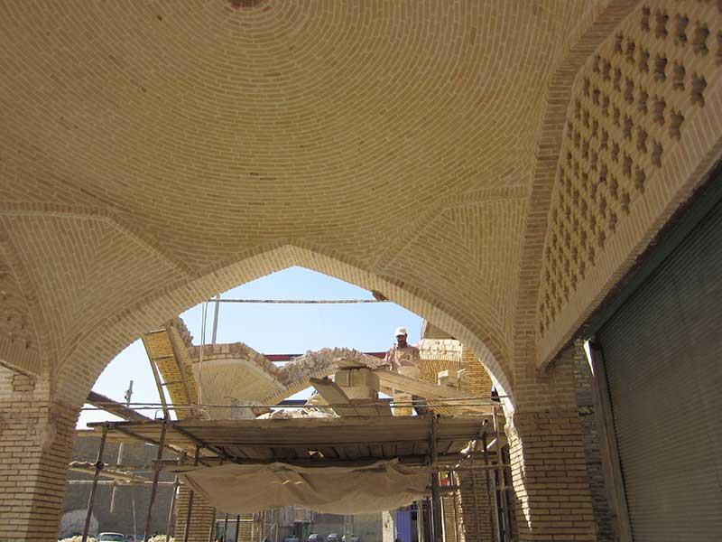 بازار ورنوسفادران خمینی شهر-C67GUUdBbj