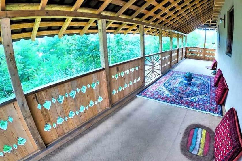 اقامتگاه بوم گردی عمارت ملك رشت-CKB1uJEwzt