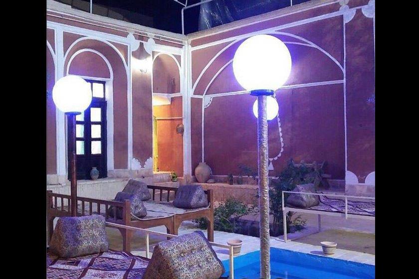 اقامتگاه سنتی خبره یزد-CxBilw4QYw