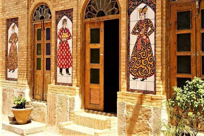 اقامتگاه بوم گردی دولت سرای معصومه سلطان شیراز-DNbFy3KhFf