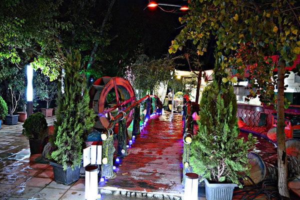 رستوران شب خاطراه ها تنكابن-DOF8X7jWrt