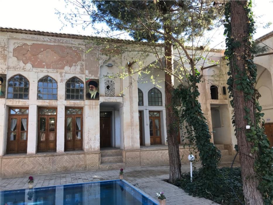 بنیاد فرهنگی و فرهنگسرای ادیب برومند-DPxXy8HBb8
