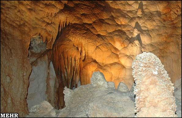 غار چال‌نخجیر-DbK0Xio3bV
